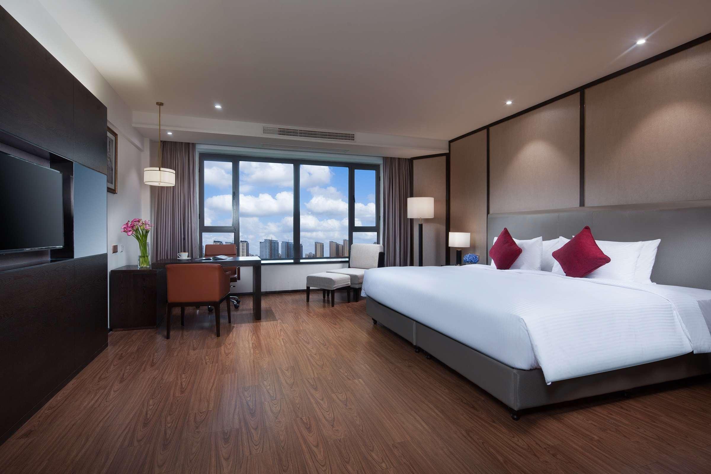 Ramada Shanghai Songjiang Экстерьер фото