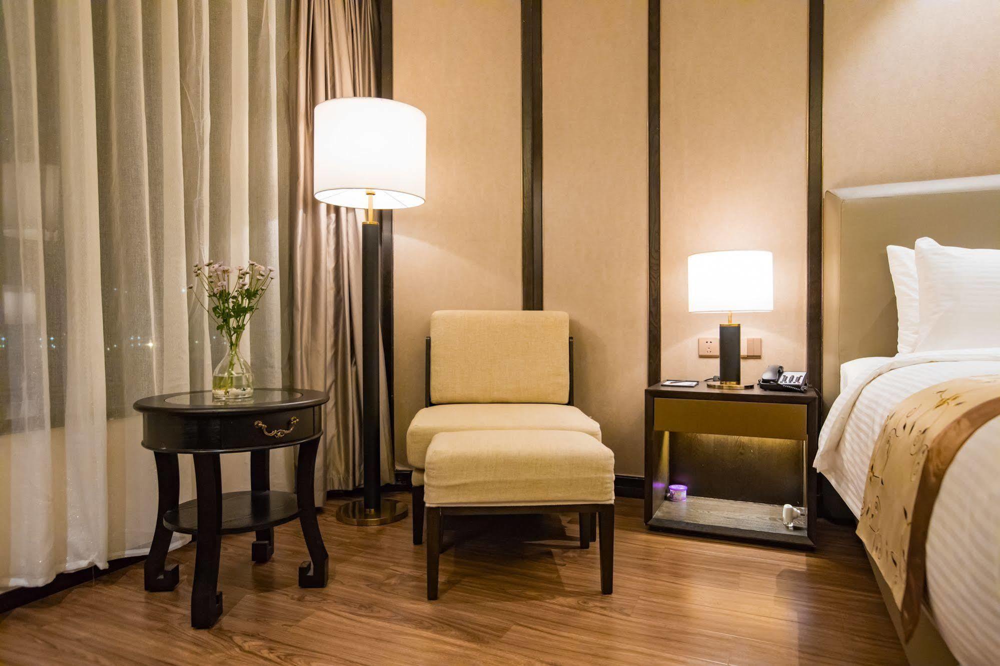 Ramada Shanghai Songjiang Экстерьер фото
