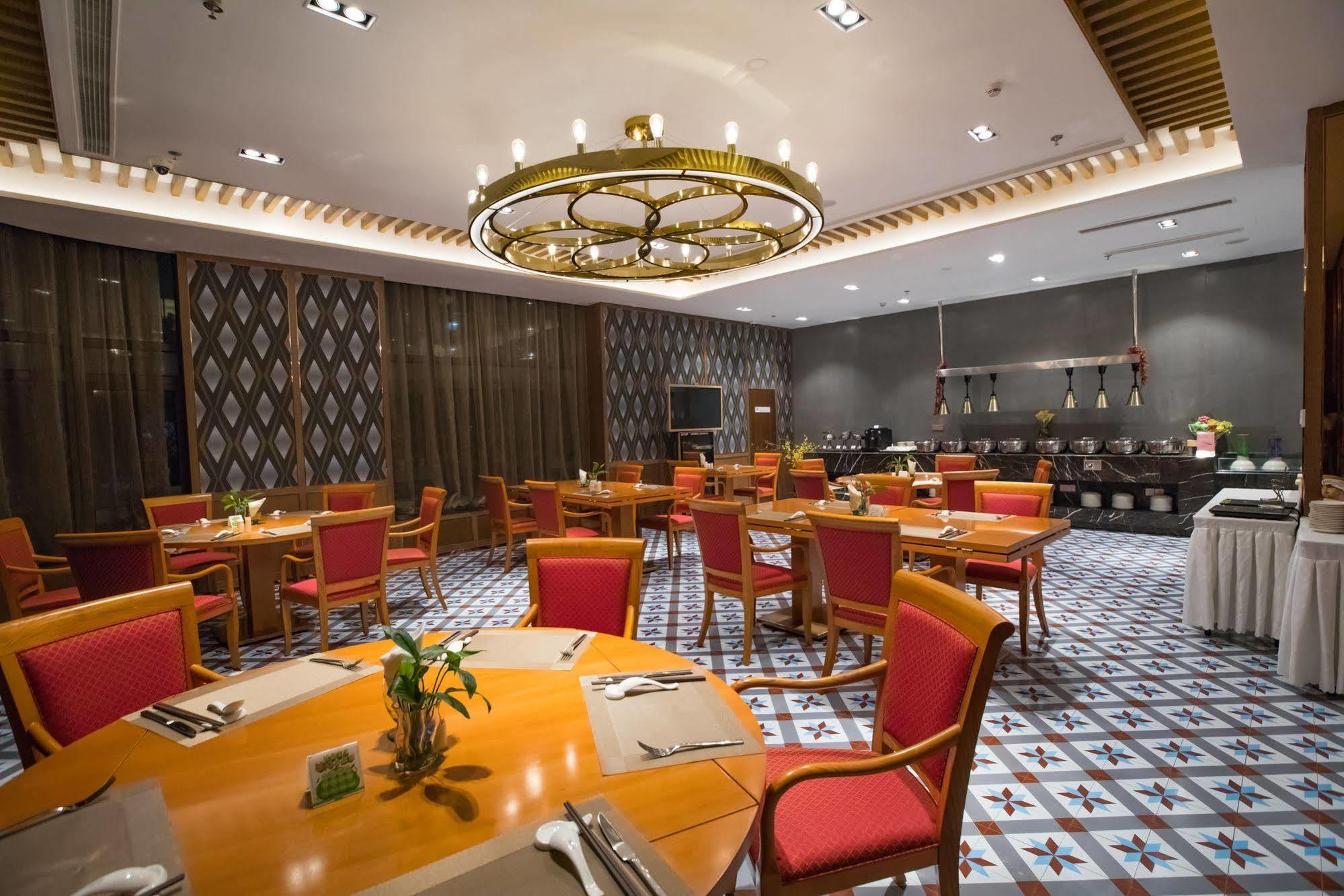 Ramada Shanghai Songjiang Экстерьер фото